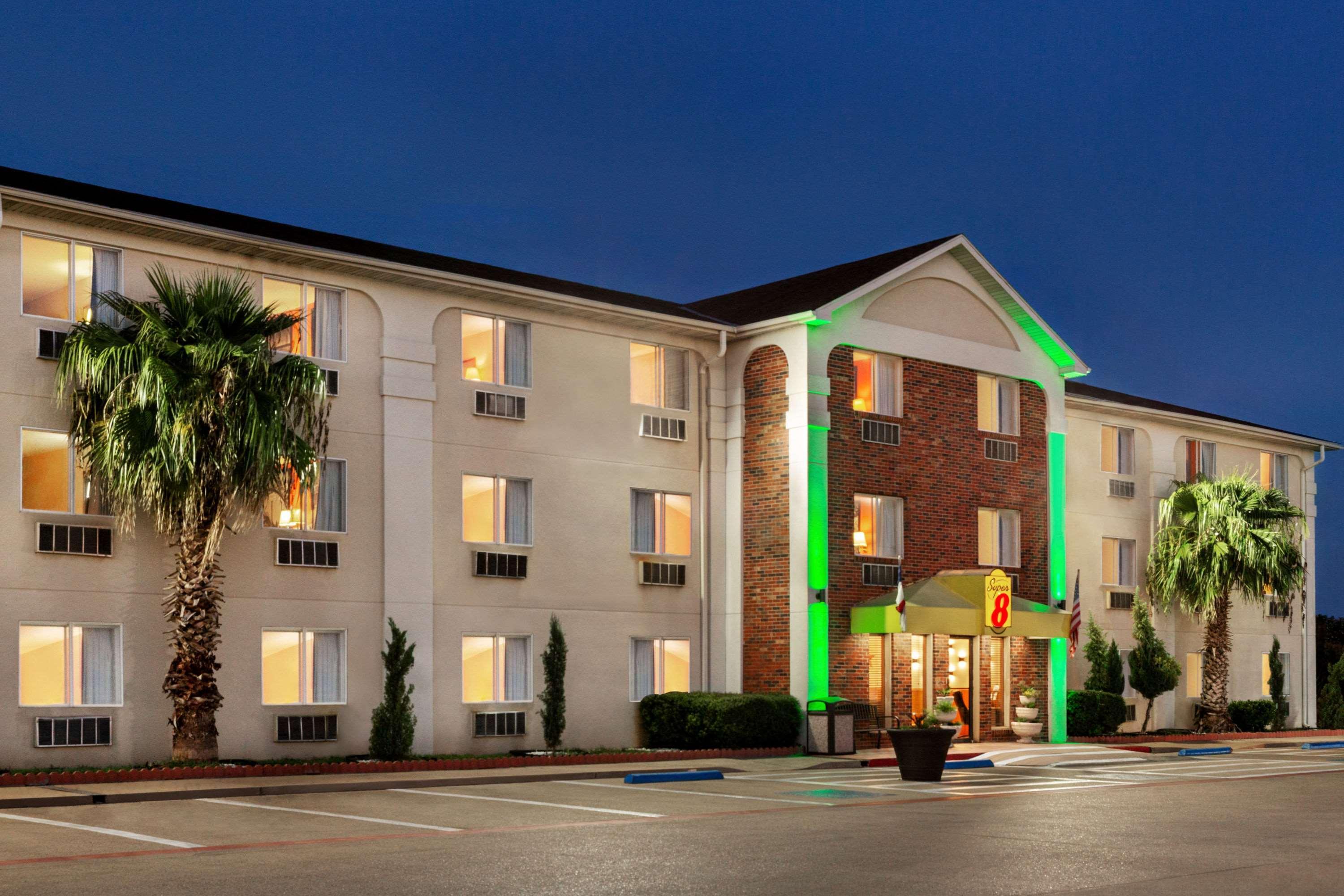 Super 8 By Wyndham Waco University Area Luaran gambar